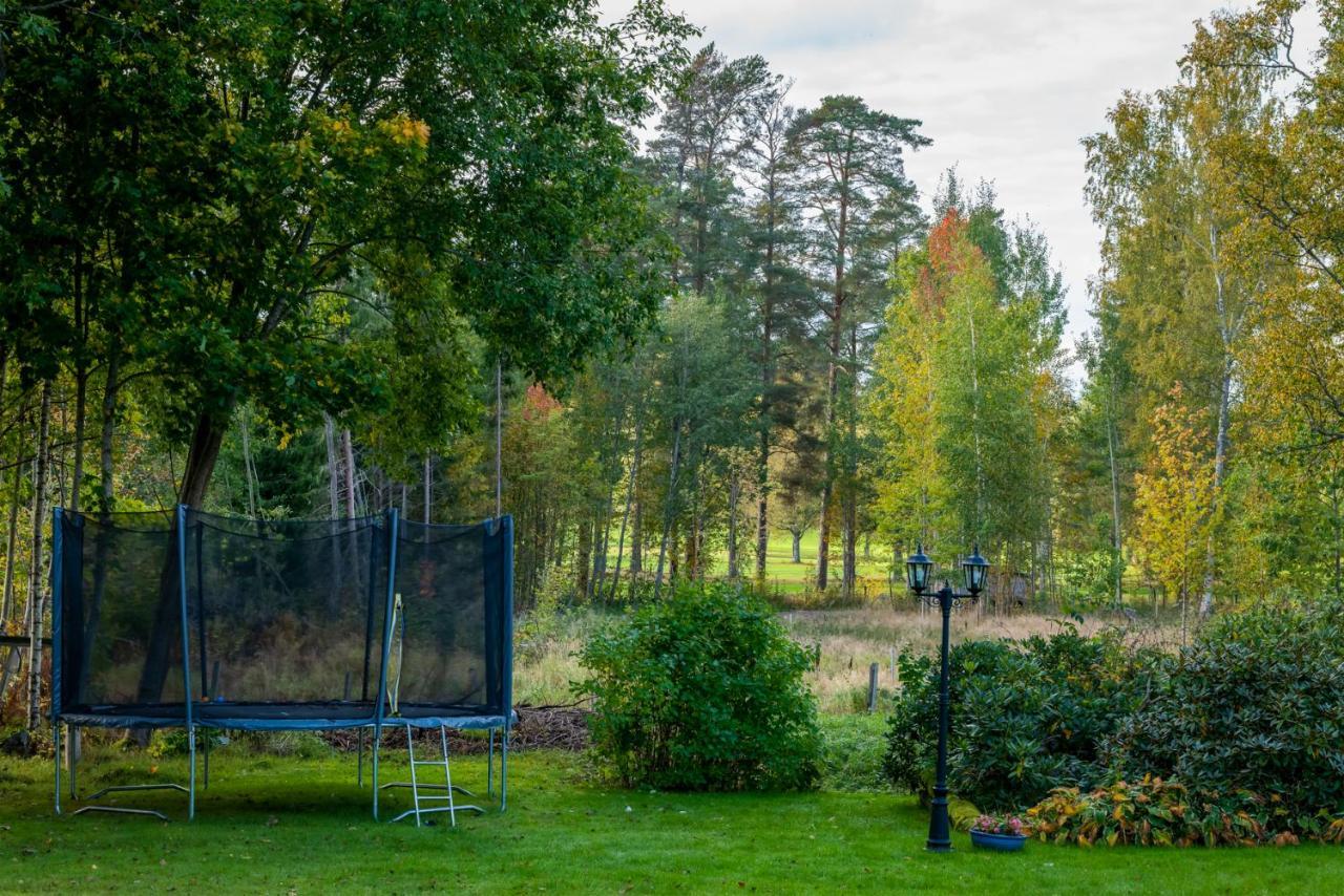 Theo & Lilis Countryside Apartment Örebro Zewnętrze zdjęcie