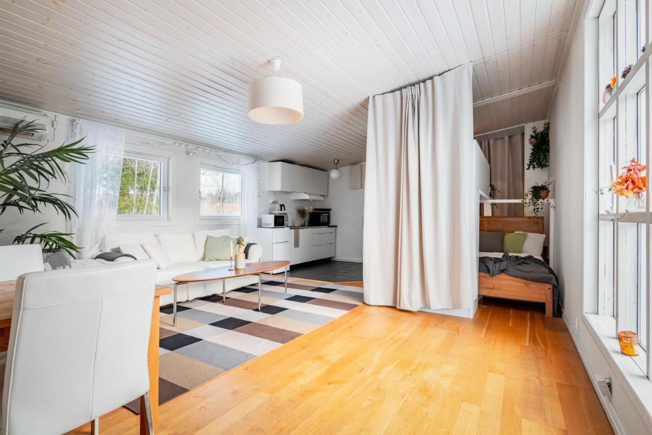 Theo & Lilis Countryside Apartment Örebro Zewnętrze zdjęcie